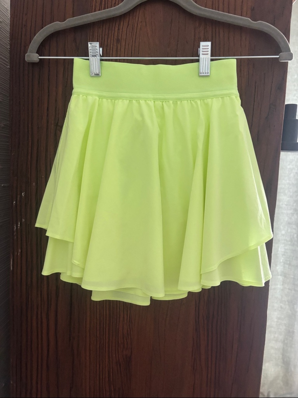 lululemon athletica Bright Lime/Yellow Pleated Mini Skirt - Picture 3 of 6